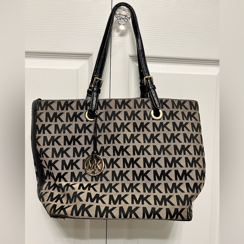 Michael Kors monogram tote